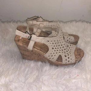 Massini preloved cream wedge